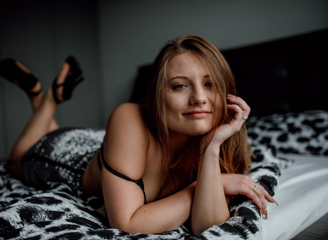 sesja kobieca w apartamencie wrocław